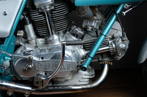 1975 Ducati 750GT - 5