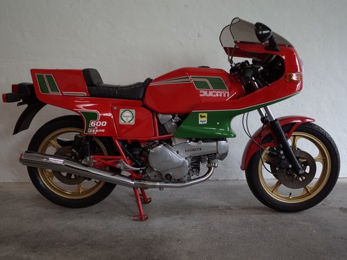 1983 Ducati Pantah 600SL. In first paint, near mint condition. For Sale