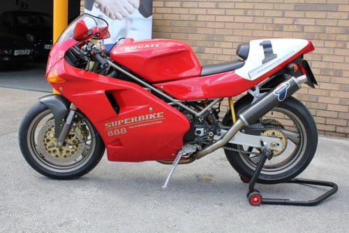 1995 Ducati Superbike 888 - 2