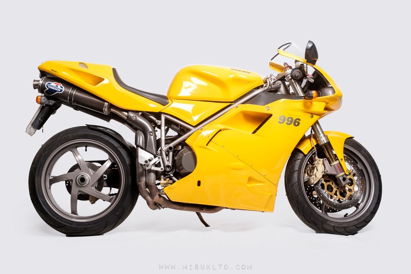 2000 Ducati Superbike 996