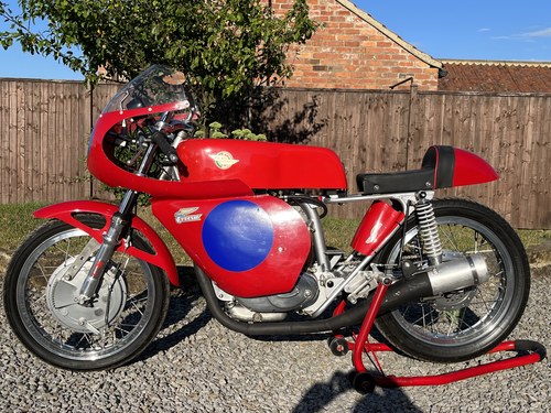1966 Ducati 350 narrow case race bike In vendita