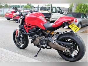 2017 17 Ducati M821 Monster ABS **Red** For Sale (picture 5 of 12)