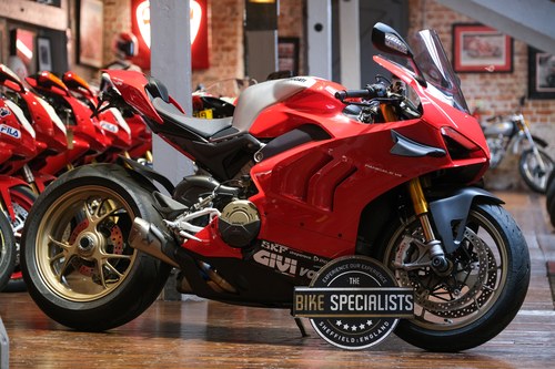 2018 Ducati V4S V4R Replica with Akrapovic Exhaust In vendita