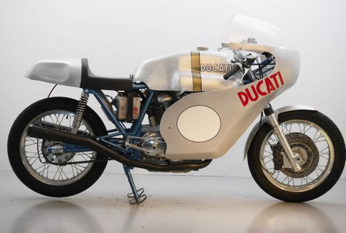 1971 The only 4 valve bevel twin Ducati in the world! In vendita