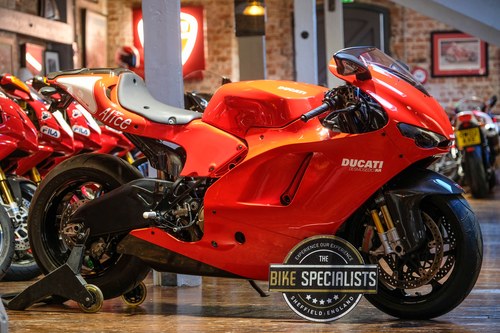 2008 Ducati Desmosedici Rare Rosso Edition Number 525 of 1500 Kaufen Bei