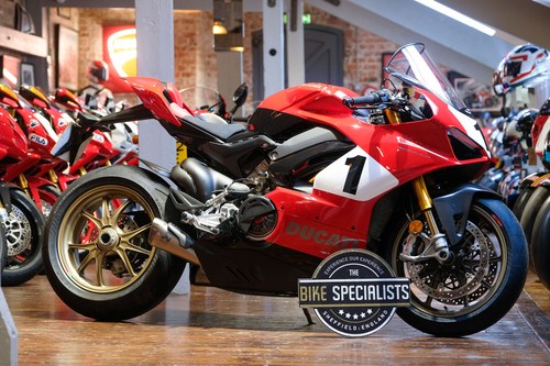 2020 Ducati V4S 916 Anniversario fitted with Akrapovic Exhaust In vendita