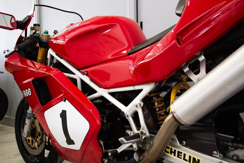 1992 Ducati Superbike 888