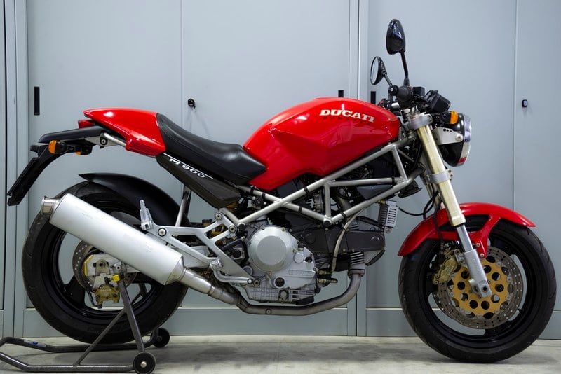 1995 Ducati Monster 900 - 1 1995 Ducati Monster 900 - 1