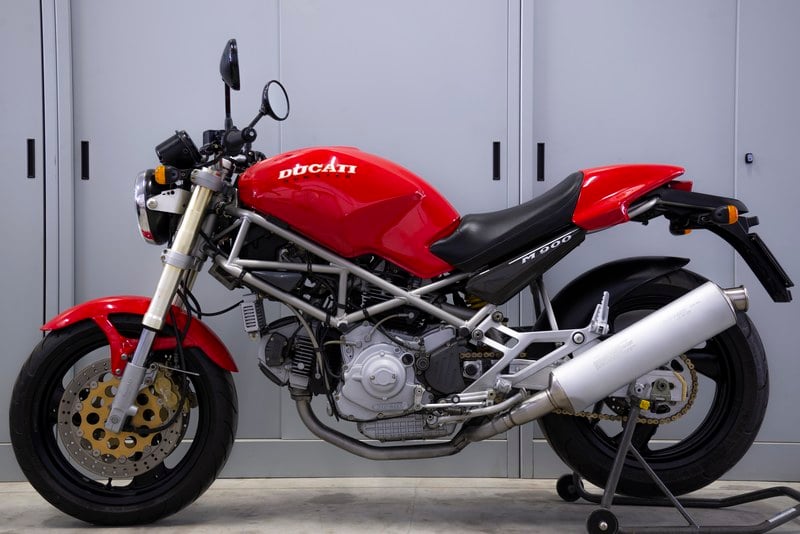 1995 Ducati Monster 900 - 2 1995 Ducati Monster 900 - 2