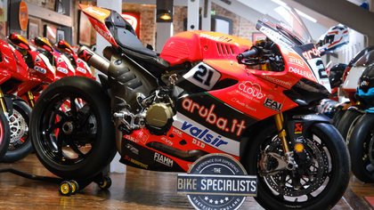 Ducati V4R Michael Ruben Rinaldi 2018 FIM SBK Race Bike