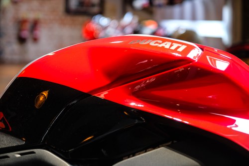 2019 Ducati V4 Panigale - 6