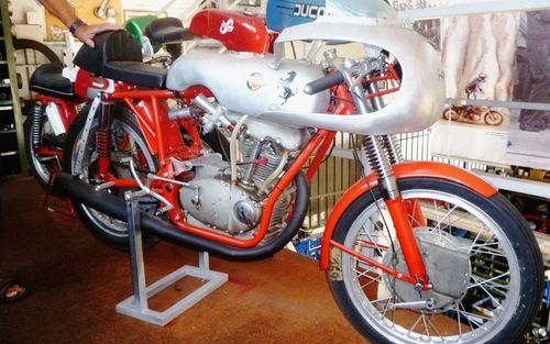 1956 Ducati 125 Bialbero GP DOHC (picture 1 of 9)