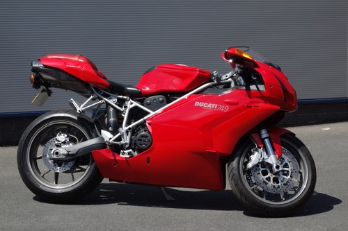 2004 Ducati Superbike 749 - 8