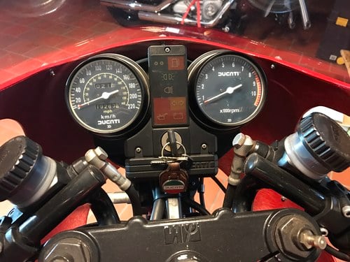 1984 Ducati 900 MHR Mike Hailwood Replica - 3