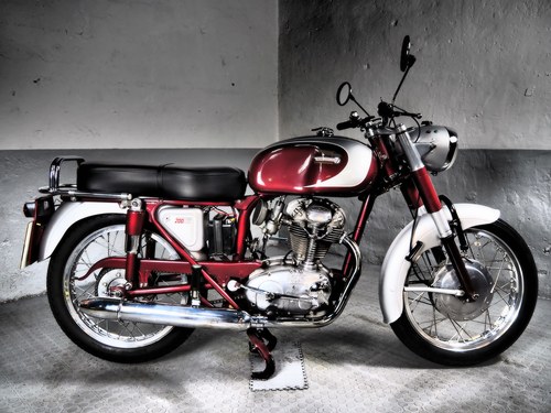 1971 Ducati TS 200,superb condition