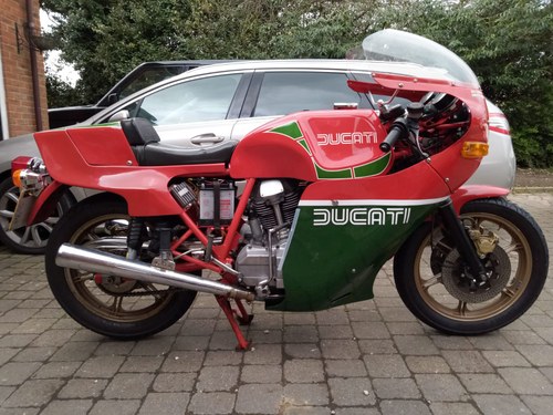 Ducati 1981 mhr 900 mike hailwood replica