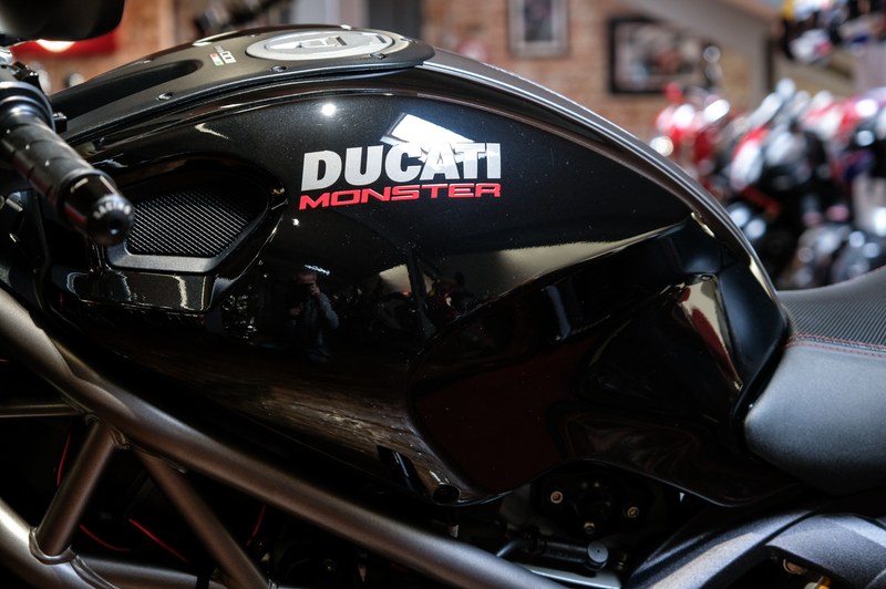 2012 Ducati Monster 1100 - 4