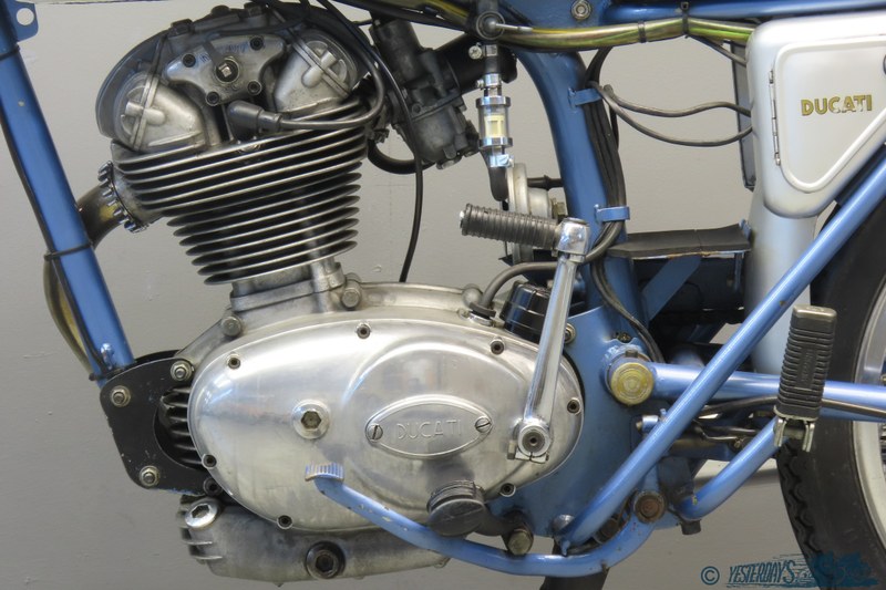 1960 Ducati Supersport 200 - 4
