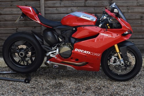 Ducati Panigale 1199R (Aero Kit, Immaculate, Original) 2013 SOLD