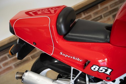 1990 Ducati Superbike 851 - 6
