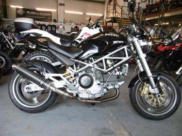 Ducati Monster 1000.Great condition /FSH /extras.