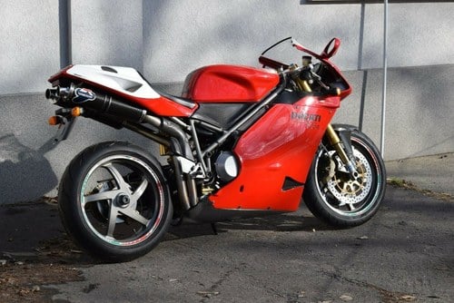 2001 Ducati 996R - 9