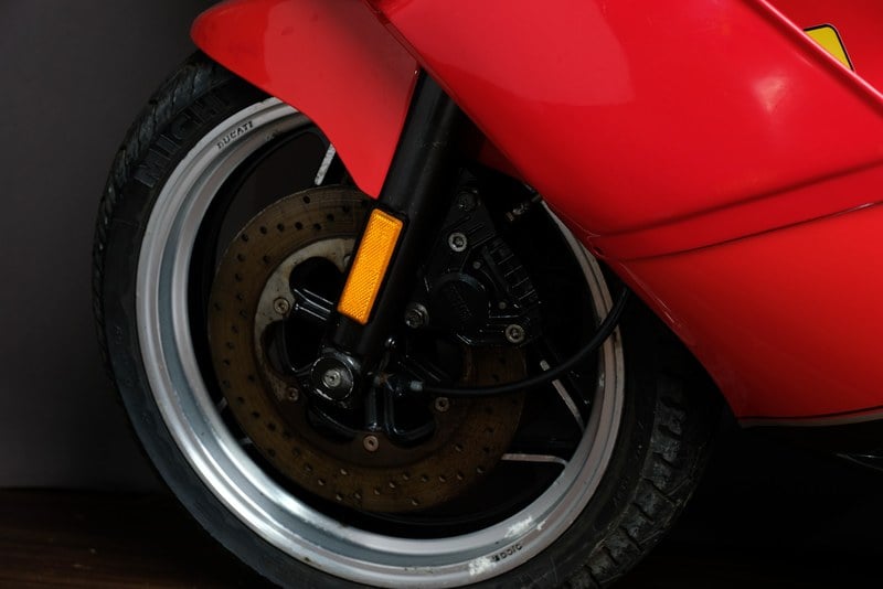 1990 Ducati Paso 750 - 4