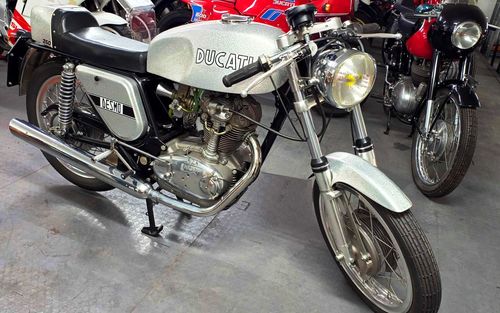 1971 Ducati 250 Desmo (picture 1 of 10)