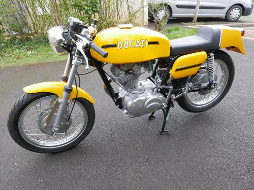 1974 Ducati 1098 - 2