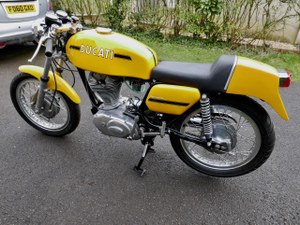 1974 Ducati 1098