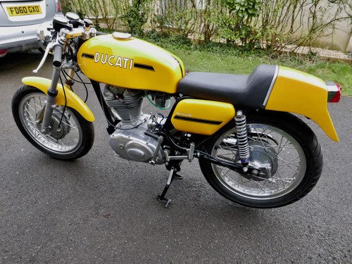 1974 Ducati 1098 - 3