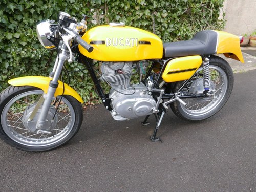 1974 Ducati 1098 - 5