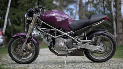 1999 Ducati Monster 900