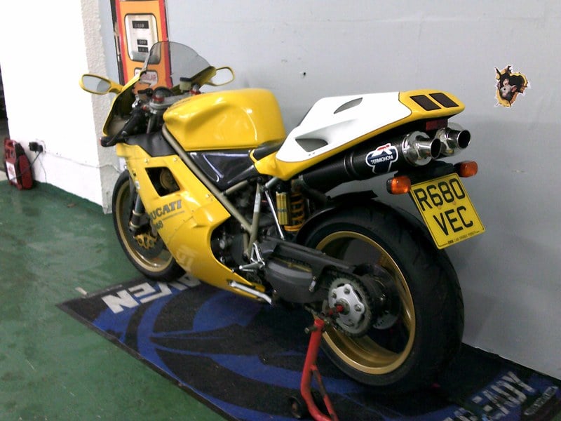 1997 Ducati 748