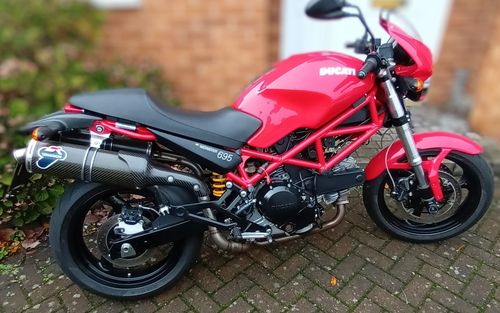 2006 Ducati Monster 695 (picture 1 of 11)