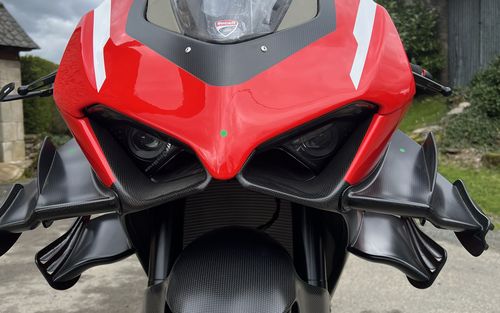 2021 Ducati Super-leggera (picture 1 of 28)