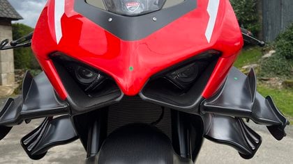 2021 Ducati Super-leggera