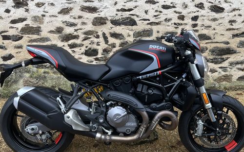 2021 Ducati Monster 821 Stealth (picture 1 of 48)