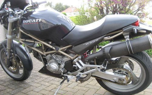 1997 Ducati 900 Monster (picture 1 of 19)