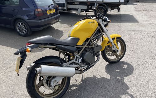 2001 Ducati Monster 600 (picture 1 of 13)