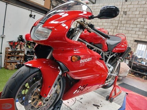 2001 Ducati 900 SS - 3