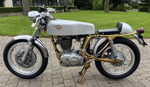 1971 Ducati 450 Desmo