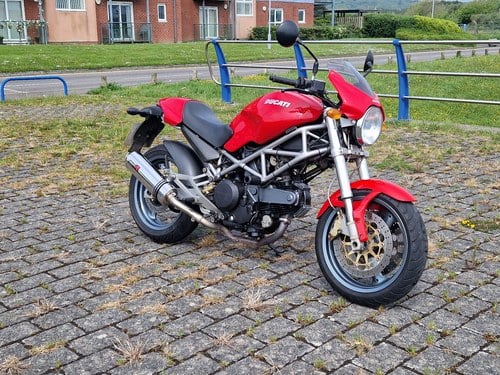 2004 Ducati Monster 620