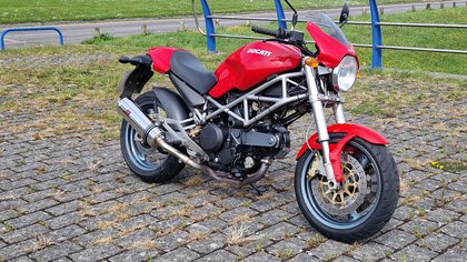 2004 Ducati Monster 620