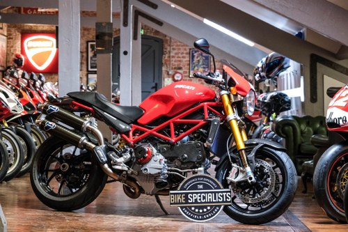 2007 Ducati Monster 1000 Rare Opportunity Monster S4RS A vendre