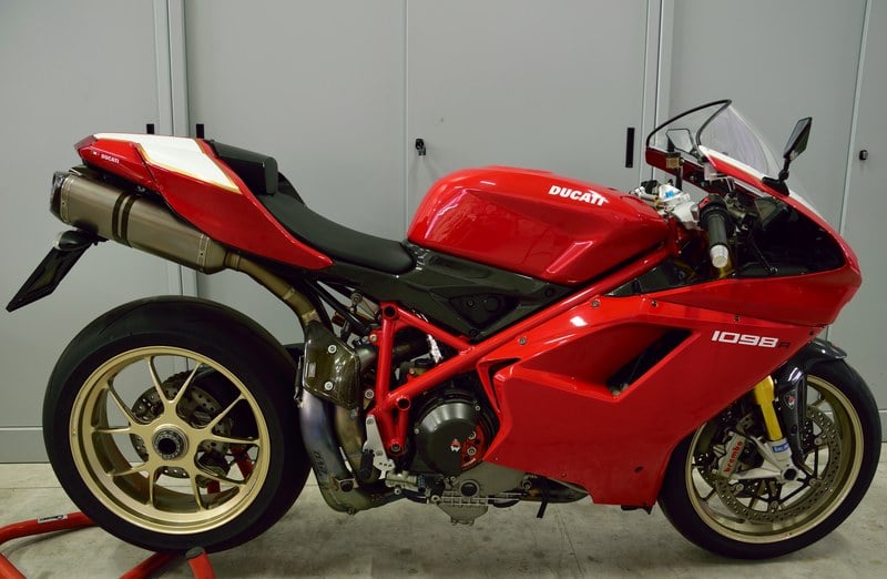 2009 Ducati 1098R - 1 2009 Ducati 1098R - 1