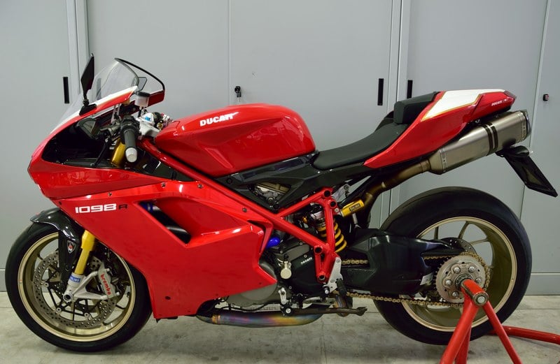 2009 Ducati 1098R - 2 2009 Ducati 1098R - 2