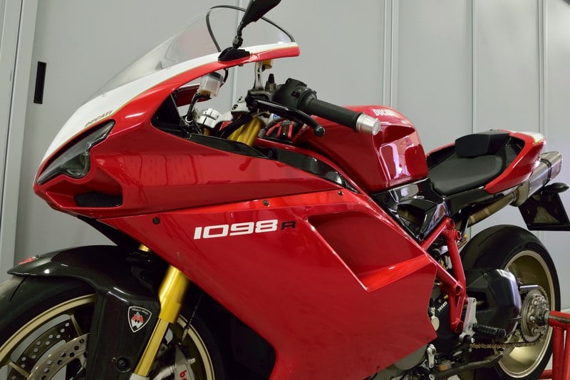1098r 2009 Ducati 1098R Rosso Manual, 6 speed Right Hand Drive in Italy - For ...
