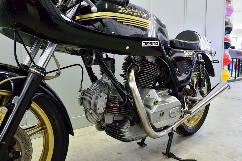 1981 Ducati Supersport 900 - 2 1981 Ducati Supersport 900 - 2