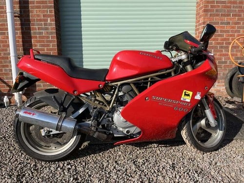 1997 Ducati 600SS 583cc Zu verkaufen durch Auktion
